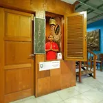 Oyo 4016 Tan Jokteng Guest House